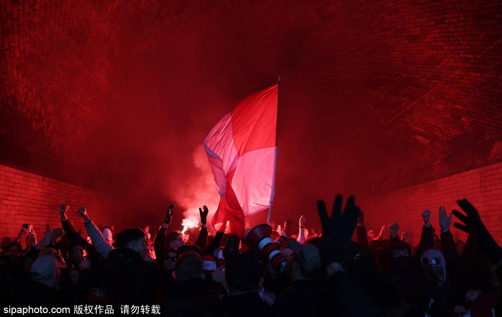 皇冠信用盘占成代理_锁死凯恩皇冠信用盘占成代理！萨利巴本场3解围3拦截2犯规 3对抗0成功 获评6.3分